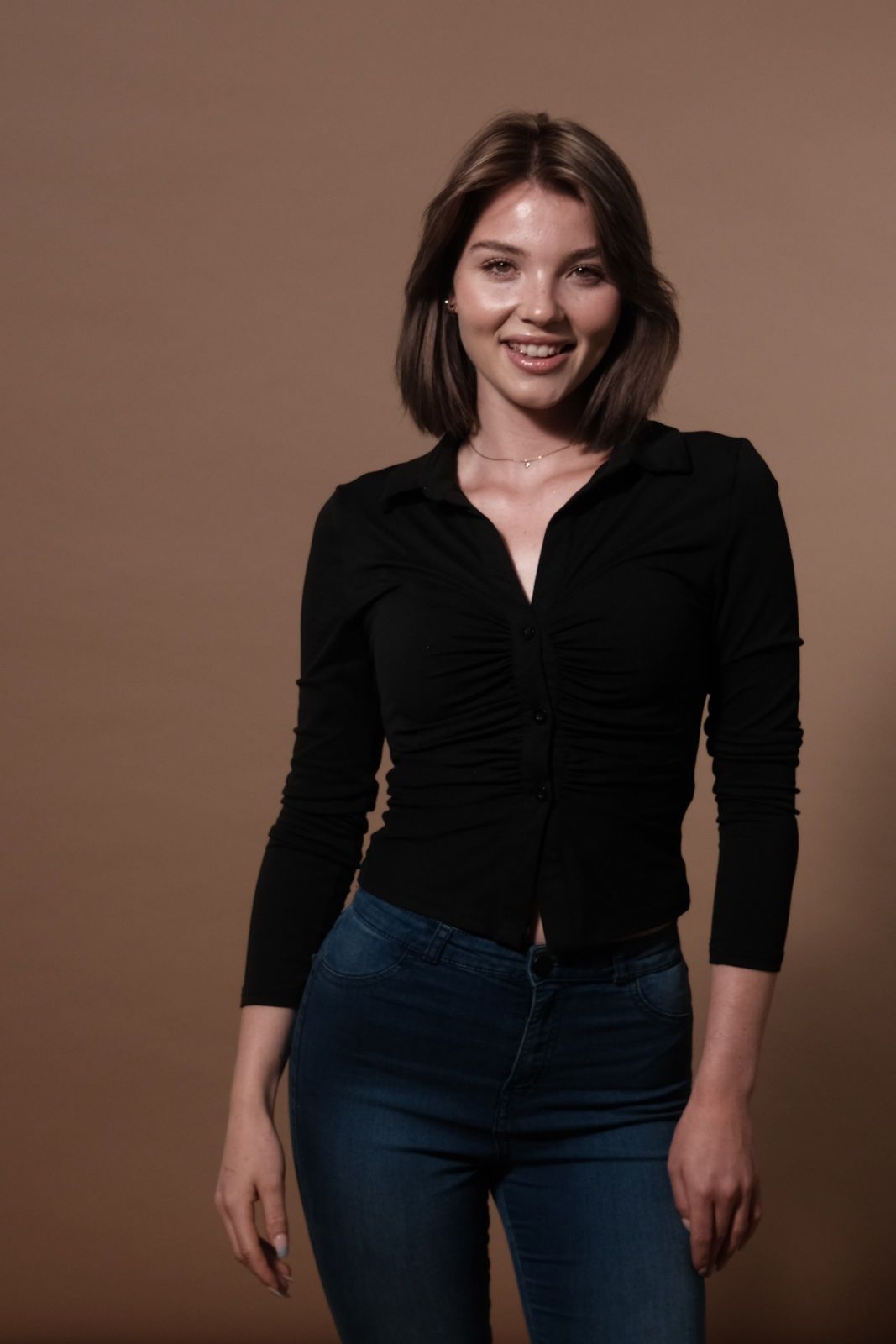 Mia, Foto 2